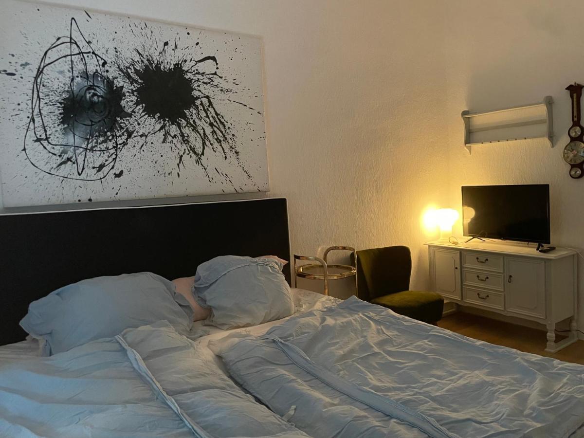 1 Schlafenzimmer 1 Whonzimmer Waschmaschine Trockner Maximum 4Personen Rheinhausen Center Appartement 1705 Дуйсбург Екстер'єр фото